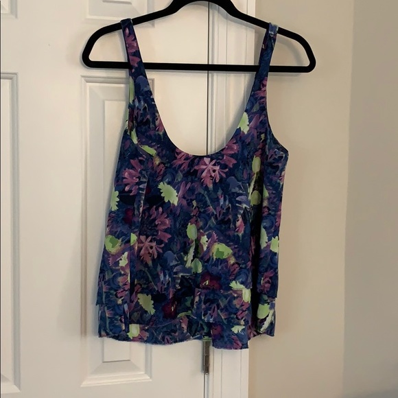 Tank - Picture 3 of 5